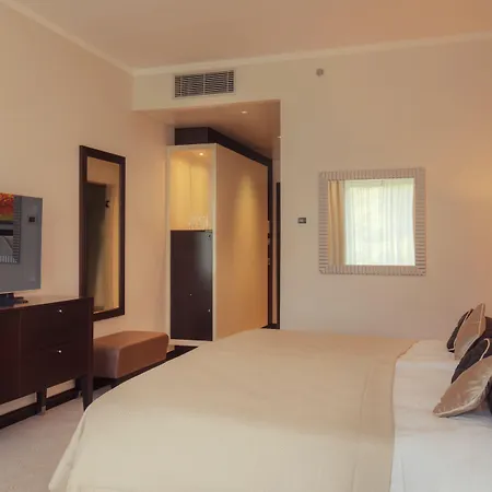 Grand River Park, A Luxury Collection Hotel, מלון