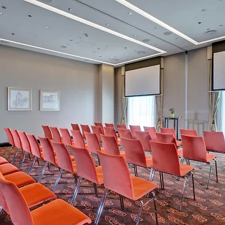 Grand River Park, A Luxury Collection Hotel, מלון 5*