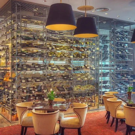 Grand River Park, A Luxury Collection Hotel, Братислава