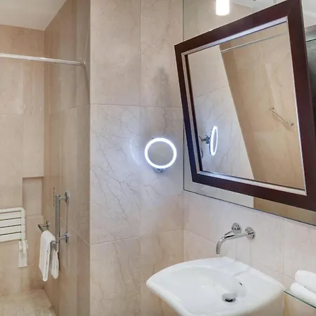 Grand River Park, A Luxury Collection Hotel, فندق 5*