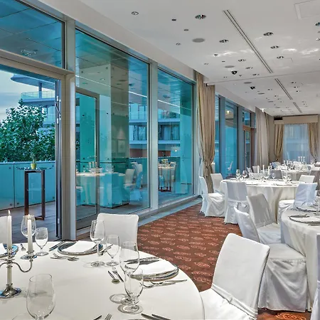 Grand River Park, A Luxury Collection Hotel, Отель Братислава