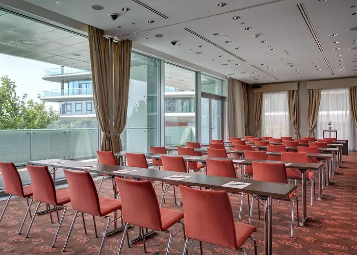 Отель Grand River Park, A Luxury Collection Hotel, Братислава