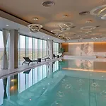 Grand River Park, A Luxury Collection Hotel, Otel 5*